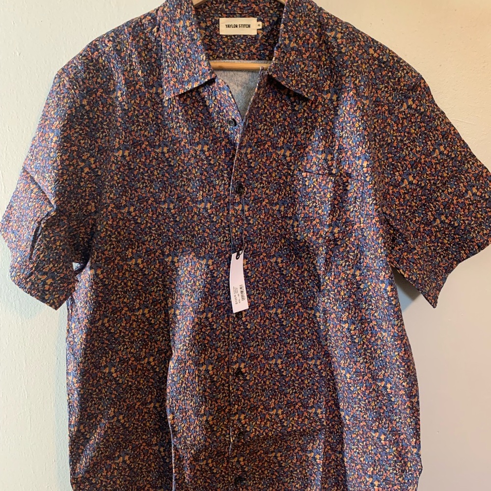 Taylor Stitch the Short Sleeve Hawthorne in Flower Field XXL (46). NWT.